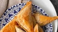 15 Spanakopita Triangles Video - Selected Recipes