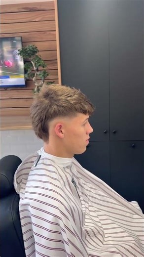 Mohawk💇‍♂️💈#barber #fadehaircut #explorepage #howto #howto #menshaircut #menshairstyle #mohawk