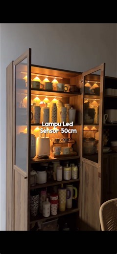 Tambah lampu ni je terus nampak cantik & berseri 😍 #lampuled #lampuledsensor #lampusensor #lampukabinet #lampuledcantik