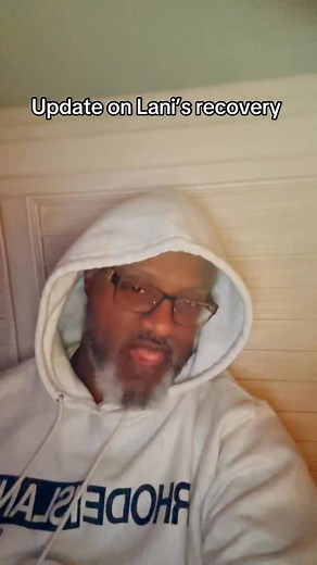 Her recover is slower than we expected. The knee has nit been the biggest issues, it’s how she feels. She’s strong bc and resilient though! #recovery #surgery #resilience #update #laninduke #prestons | Lani Preston