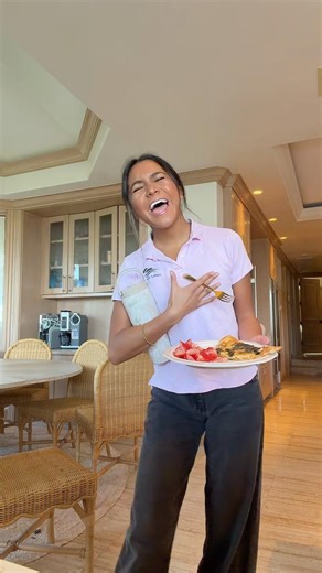 Hey guys it’s me and my food again #notenoughnelsons #nenfam #nayveenelson #breakfeast