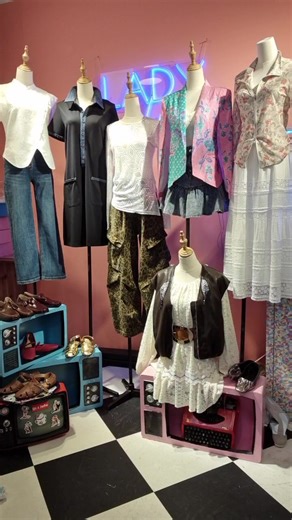 Your wednesday dose of styles and surprises! Come in now 😜 | Spoilmarket