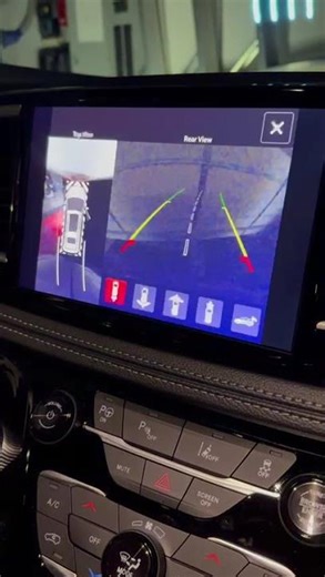 Chrysler Pacifica 2025 360 view blinking