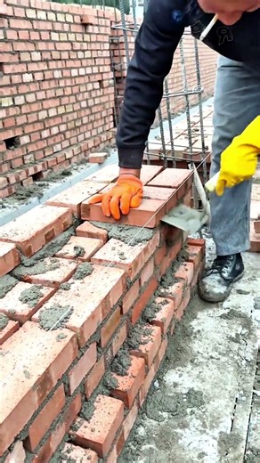 Professional Bricklaying Mastery: Precision and Technique #shorts