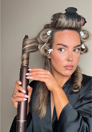50/50 Blowout Method Using Ouai Thickening Spray