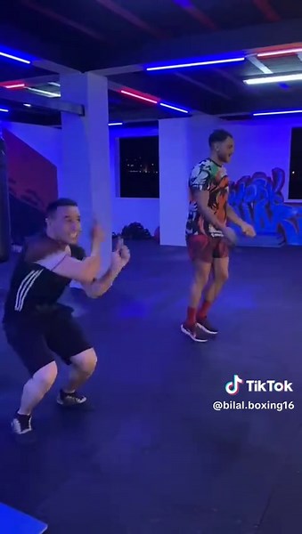 الاحتراف في الملاكمة ولعبة فورتنايت