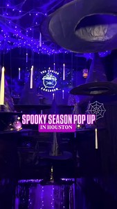 🪄✨Step inside The Cursed Cauldron, Houston’s most bewitching pop-up bar, where every corner casts a new spell. 👻 🕯️ From eerie elixirs that bubble to entertainment and themed nights, it’s more than a bar—it’s an immersive experience that’ll have you sipping in the spirit of Halloween all month long. 📅 through Nov 2 📍 @botonicahouston 🧙 @cursedcauldronhtx 🎥 credit to @hangryhoustonian | 365 Things to Do in Houston