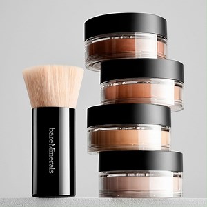 37 reactions · 10 comments | Unsere ikonische Original Foundation hat dieses Jahr 25 Jahre Jubiläum gefeiert. Wie lange gehört sie schon zu Deinen absoluten Must-Haves? 李李 #cleanbeauty #originalfoundation #mineralmakeup #veganmakeup #veganbeauty #bareminerals | bareMinerals | Facebook