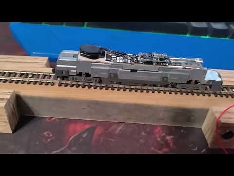 N scale KATO P42 with ESU LokSound install
