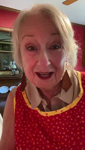 Boston Butt/Baked Beans Corn on the Cob/ Chocolate Pudding /Y’all Sweet Tea www.yallsweettea.com Sunday Dinner has always been special to our family. My grandmama’s always fixed a huge Sunday Dinner and so did my sweet Mama and George’s Mama too. After we finished we’d sit around the table and have another glass of tea. Always talking and telling stories. My daddy always took a nap in his lounge chair after a Sunday news paper read. I can see him now with the paper stretched across his belly lik