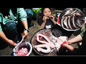 Cooking Pig Intestine Sausage At Village | Village Local Kitchen