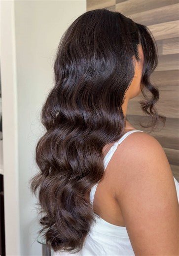 Elegant Half Up Bridal Hair Ideas for Florida Brides