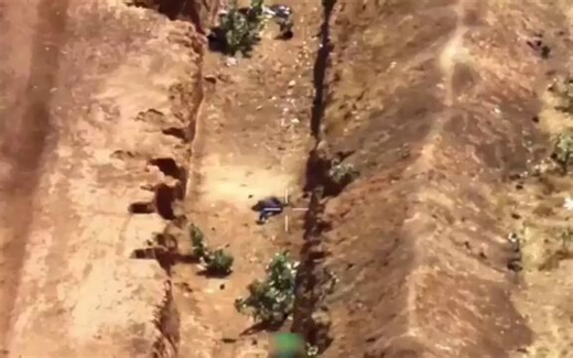 Mali🇲🇱: Watch to the end. This is how terrorists are meant to be treated. Tell me why we don't see things like this out of Nigeria. Where are the live videos of Nigerian Air Force killing terrorists in real time? In Mali, killer terrorists are sent to hell with zero apologies. In Nigeria, the gates of heaven are opened unto terrorists.