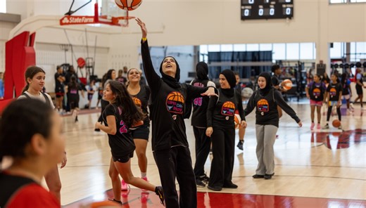Girls run the court at Chicago Bulls' annual clinic