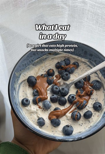 Loved pretty much everything I ate that day. And did you know how extremely healthy rootbeet is for you?? 😲 #whatieattoday #fooddiary #whatieatinaday #highprotein #fitnessfood