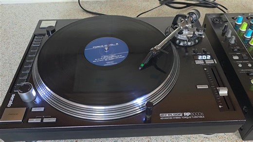 Discover the Legends of Makina Music