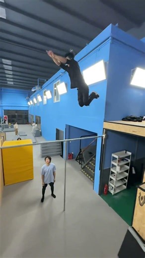 How many people can complete this standing long jump?