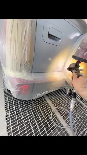 Laying down some nice shit here wet asf 🩸🩸🩸 #car #painting #autobody #foryou #foryoupage #viral ##reels #happy #family #love #viral #viralfb #funny #amazing #fyp | Aaren Collier