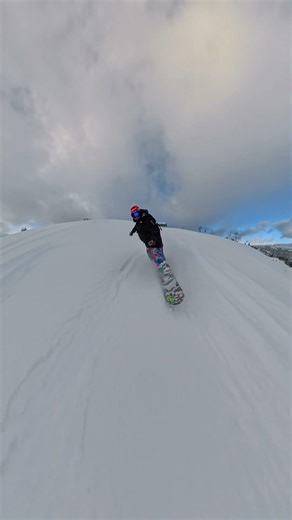 BINDINGLESS POWDER SNOWBOARDING