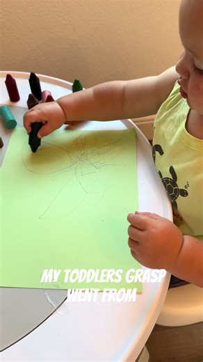 Handwriting didn’t come from handwriting ✏️🚫 It came from PLAY 🧠✨ Strong handwriting grows from a strong foundation—long before a pencil is involved. Through play, toddlers develop: • Core & shoulder stability (so the arm doesn’t tire) • Hand strength & arches (for endurance control) • Wrist mobility (for smoother strokes) • Bilateral coordination (one hand stabilizes, one works) • Visual-motor integration (eyes hands working together) ✨ Play that supports handwriting & grasping: • Climbing, c