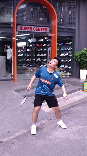 Helicopter sound in the badminton court? #vnb #badminton #caulong #shortsvideo #shorts
