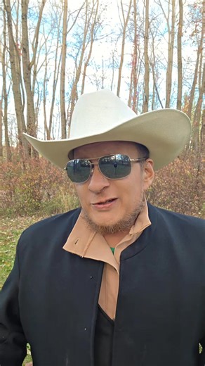 Fencing is an important part of the Amish lifestyle. #amish #amishog #fencing #examish | Amish OG