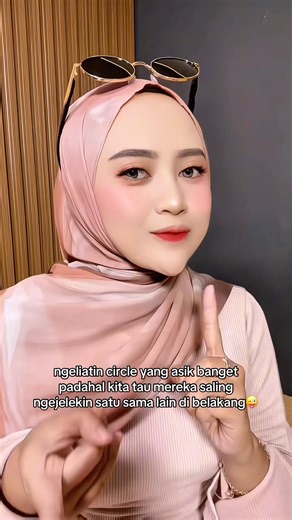 Sekarang circleku cuma suami sm anak, aman ga ada yg ngejelekin😜