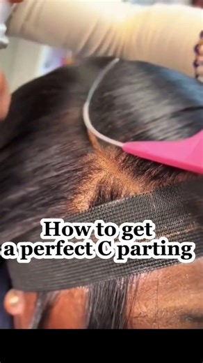 How to get a perfect C part👏👏 #curlyqueen #hair #curlconfidence #hairtok #naturalhair #hairtutorial