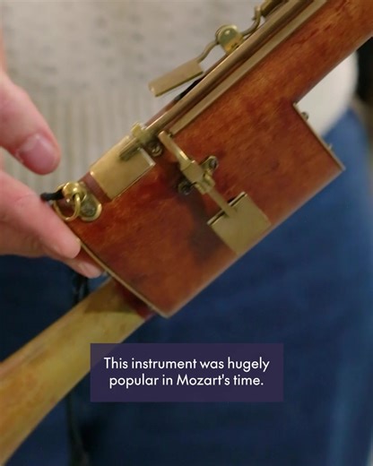 Introducing the basset horn: the deeper, quirkier cousin of the clarinet. Hear it live with Nicola Boud, Erin Helyard and Simon Cobcroft, touring nationally with Mozart's Clarinet. | Musica Viva Australia