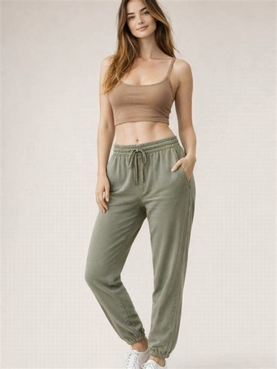 Basic for at home. Thoughts?#outfitinspo #everydayfashion #streetstyle #fashion