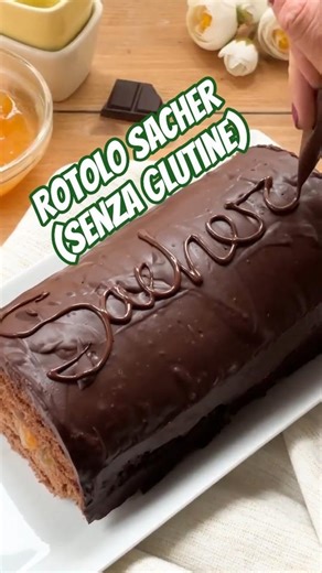 SACHER ROLL: A Quick and Easy Variation of the Classic Cake (Delicious Recipe)