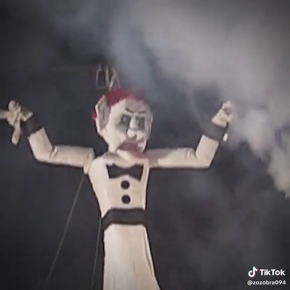 Zozobra 2007: The Iconic Burning Effigy Transformation