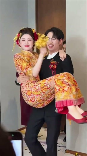 😱 Chinese Bride’s Grand Entry Shocked Everyone! 💍🔥 #Shorts #Viral
