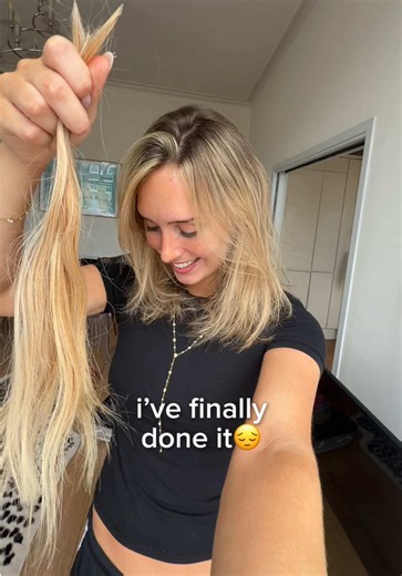 AD it’s a bob summer for me alongside keeping her healthy with @L’Oréal Professionnel Metal Detox Mask for all the chaos I'm about to cause in Europe. Don't miss out on the @amazonuk Prime Day discount ✈️ #LorealPro #SummerHairRescue #HairDamage #haircare