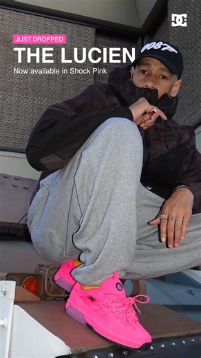 The boundary-breaking style returns in Shock Pink. | DC Shoes