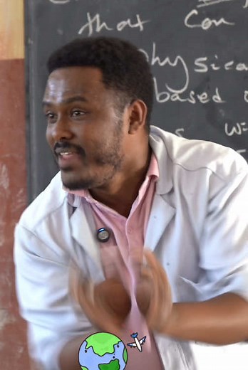 Exploring Physical Quantities: A Lesson with Teacher Dani