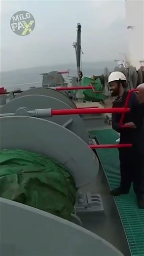 How Are Giant Ship Engines Tested? 😱🚢