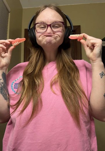 Toothless Lady Takes Out Her Dentures Daily Routine