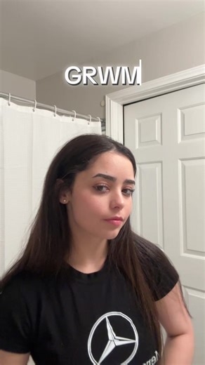 Cute Makeup Routine by a Mercedes Benz Tech