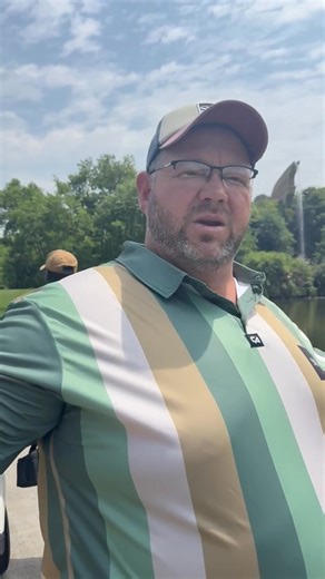 Stained Willie at Steyn City. Magic Mott assessing his options and Dr Craig ready to operate. | SW Insurance Brokers