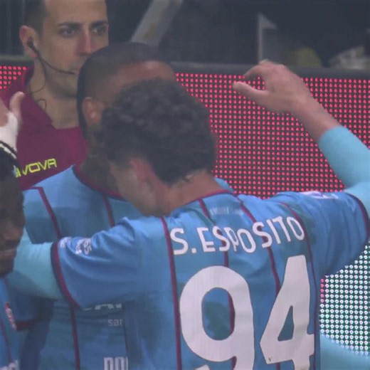 *Cagliari Milan 1-1**Cremonese Como 5-0**Verona Roma 2-2*Cambiaso passing the ball to Di Gregorio at the last minute: