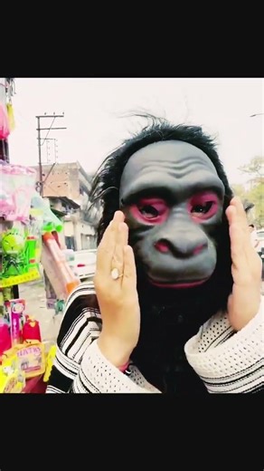 kunali ko apni bhabhi ko rang lgana hai