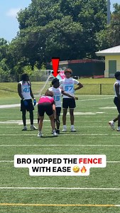 Bro is 5’6 making it look EASY 😳⭐️ @jaydenford1x Jayden Ford went to work at the Crib Classic Combine. He’s committed to play at FIU. | 305Sports