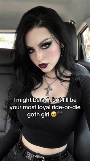 #goth #tradgoth #makeup #usa #altgirl | Goth