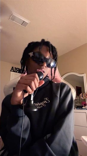 Singing the intro for the song “buttons” by the PCD