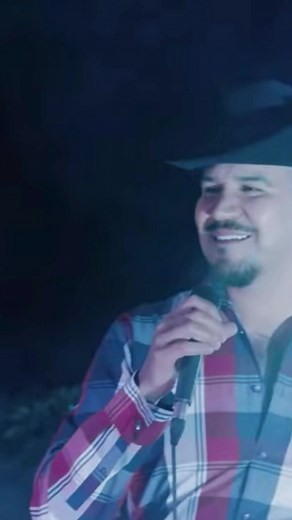 Una pura y 2 con sal, una rolita de las buenas de #osbaldolopez #bandaelrecodo #norteño #norteñobanda #purasbuenas #cantante #artista #video #reels #reelsinstagram #reelsvideo #reelsviral #reelsinsta #reelsvideos | Osbaldo Lopez