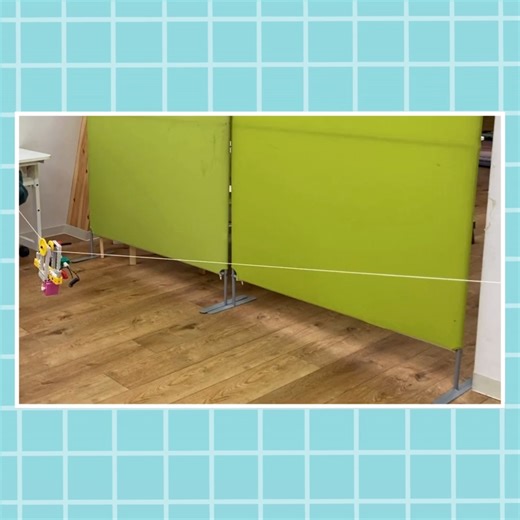 ステモン【公式】STEAM＆プログラミングスクール | _ 🌟STEMON（ステモン）のレッスンをご紹介🌟 🔎 テーマ｜さかさまジップライン（まとめ・摩擦） 🚩 クラス｜アドバンス 📌 ここがポイント！ ✅ 単純機械「車輪と車軸」のはたらきを実体験で復習🔄 ✅ 摩擦のしくみを“動き”から理解✨ 🚀 活動のようす... | Instagram