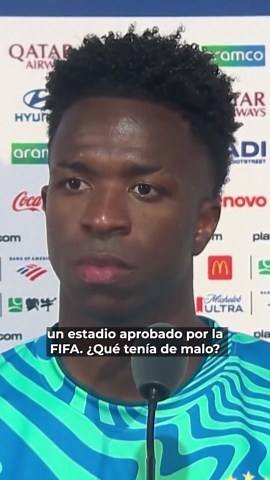 Vinícius Júnior atribuye al calor y a las condiciones del césped la dificultad para desarrollar el juego de la Selección de Brasil durante su debut en la Copa Mundial de la FIFA 2026. El jugador brasileño explicó que las altas temperaturas hacen que el pasto se seque rápidamente, lo que ralentiza el partido e impide que su equipo encuentre ritmo y pueda mover el balón con fluidez. #Latinus #InformaciónParaTi #ElOtroMundial