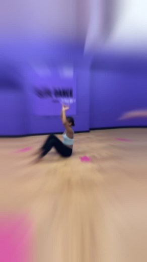 Elite acro lifts 😍 Tuesdays Acro love a good stunt 🔥🔥 @_elitedance_company fearless kids!! #acro #acrobatics #acrolift | Jade Andrews