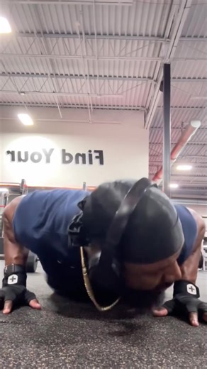 On Tuesdays we gone Arms 💪🏾 Bi’s &Tri’s #fyp #workout #Ga #Gym